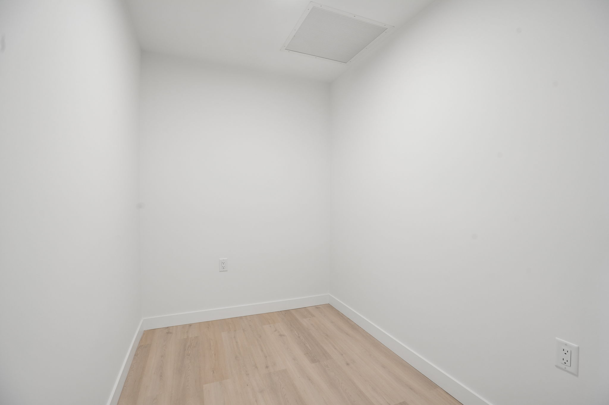 Home 202 photo 29