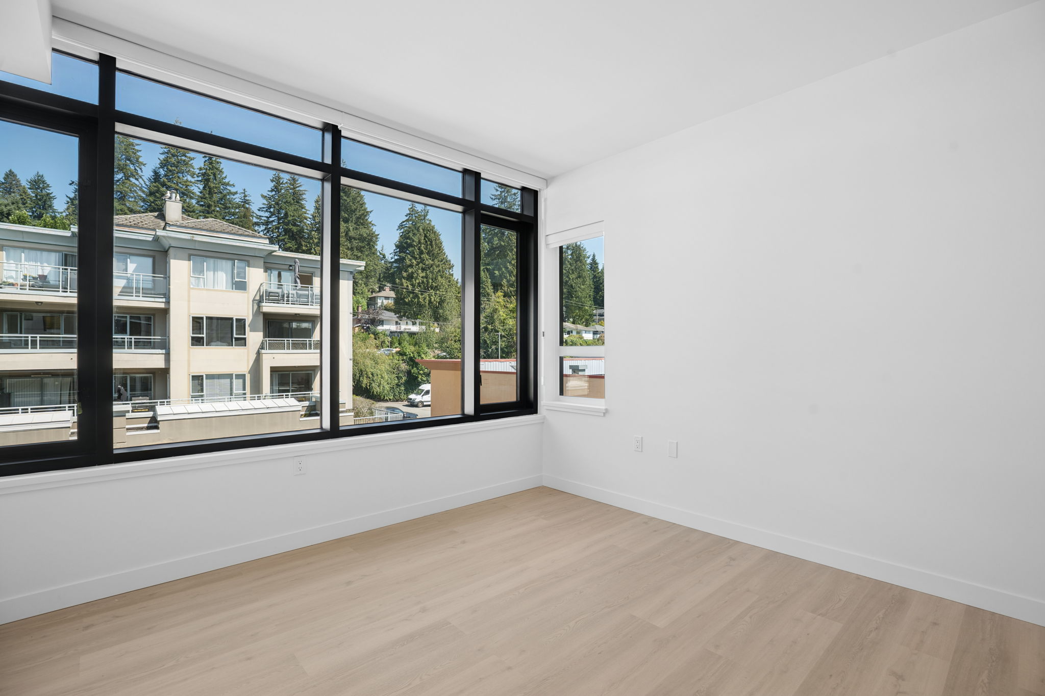 Home 302 photo 9