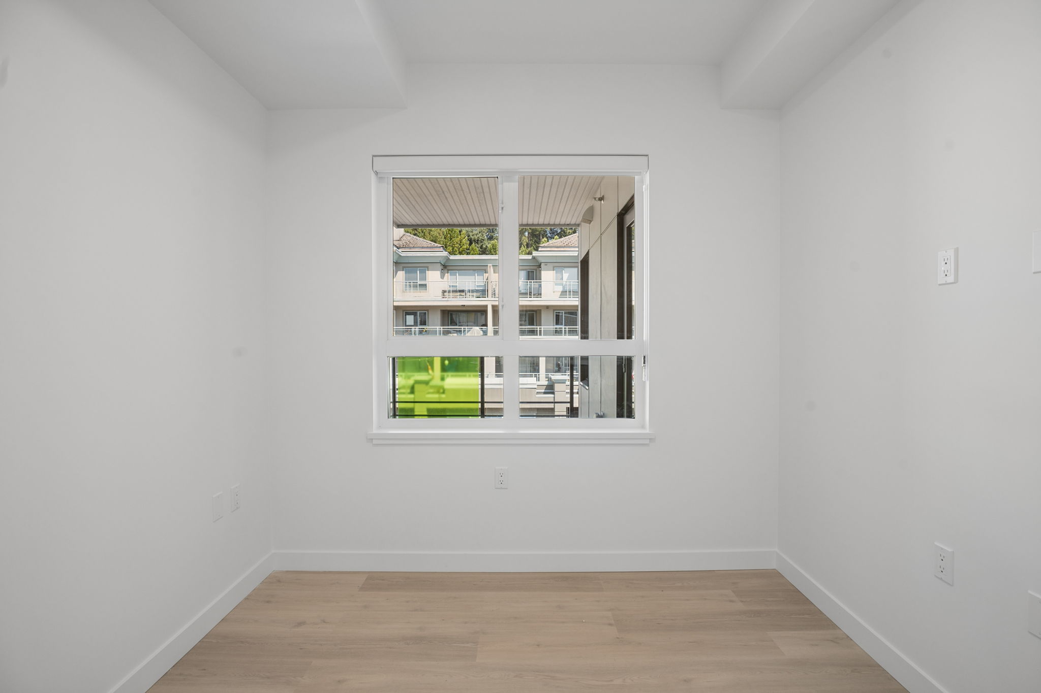 Home 302 photo 27