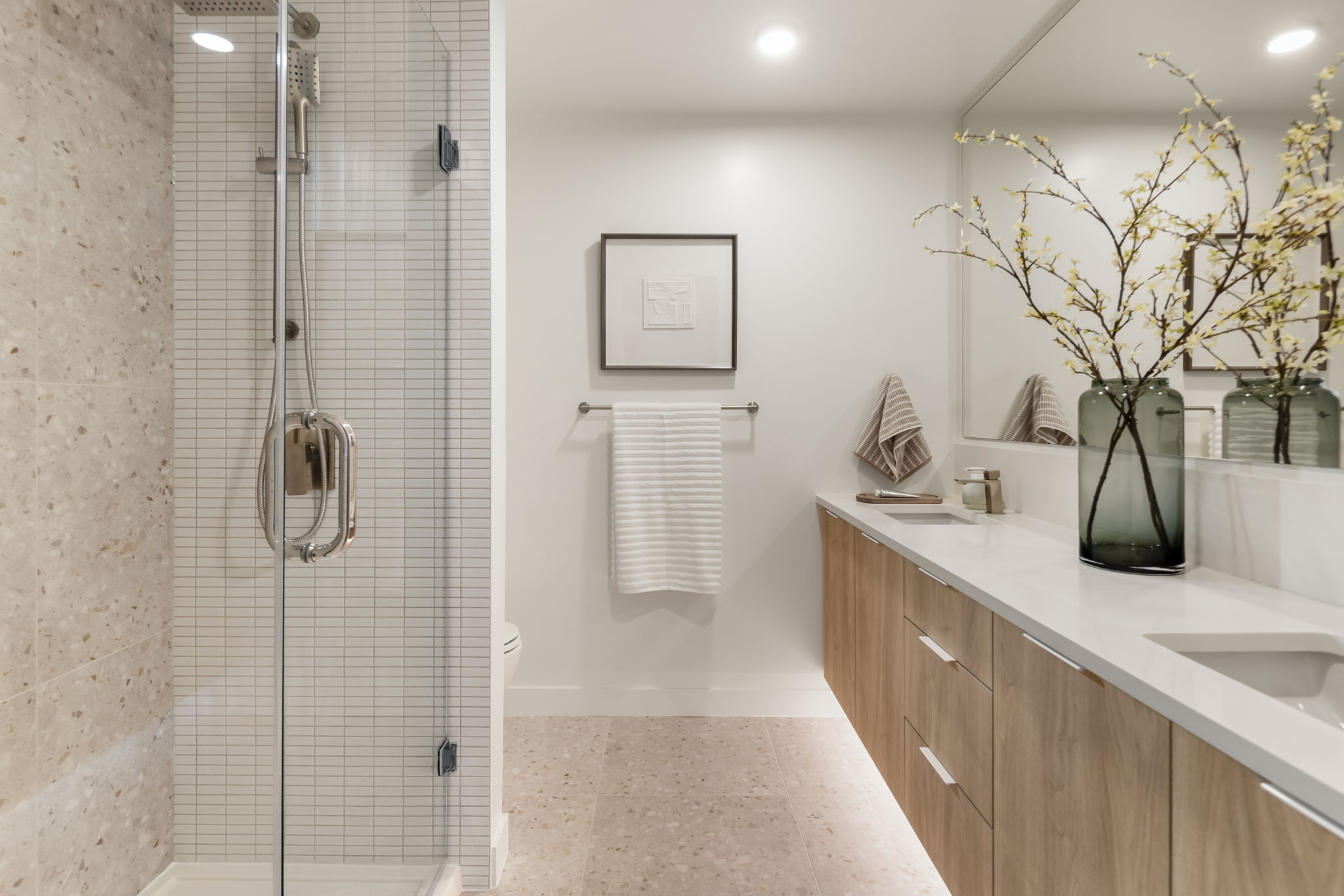 Home 303 photo 27