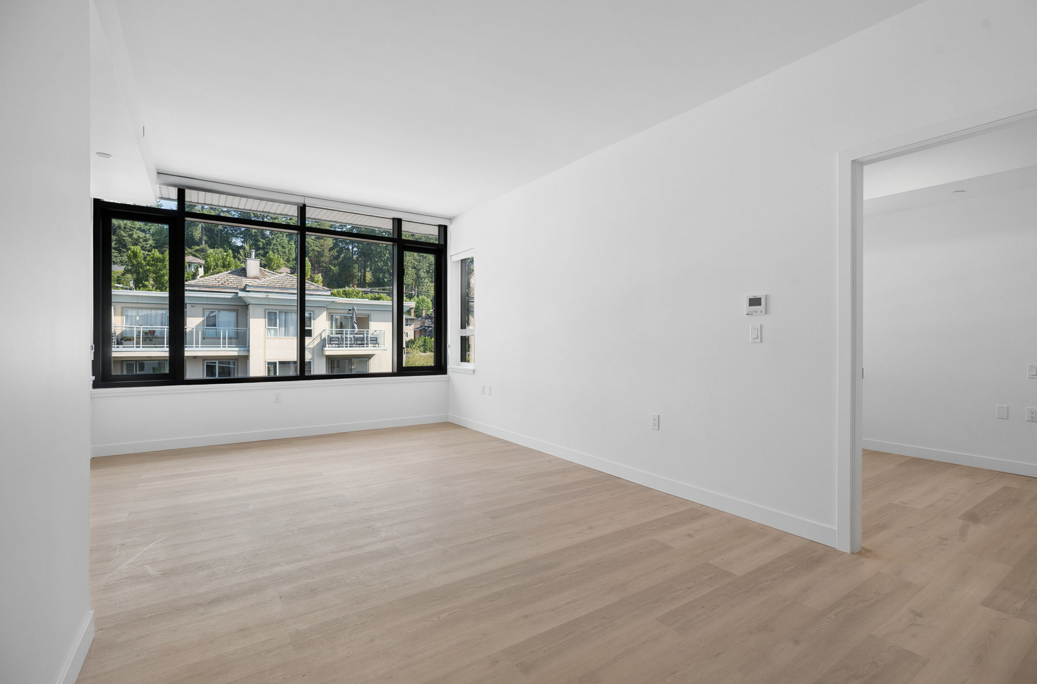 Home 402 photo 7