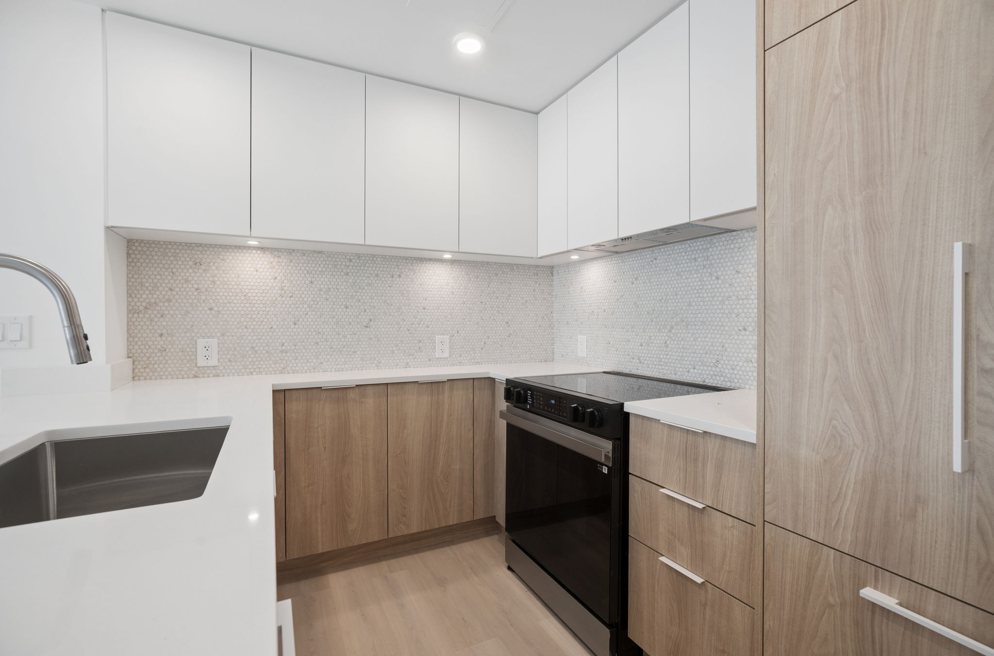 Home 402 photo 18