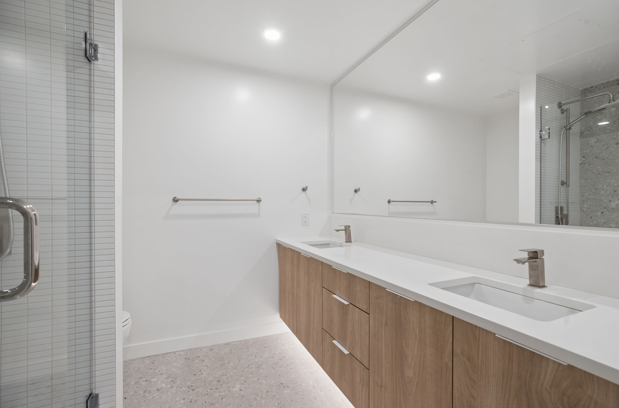 Home 402 photo 25