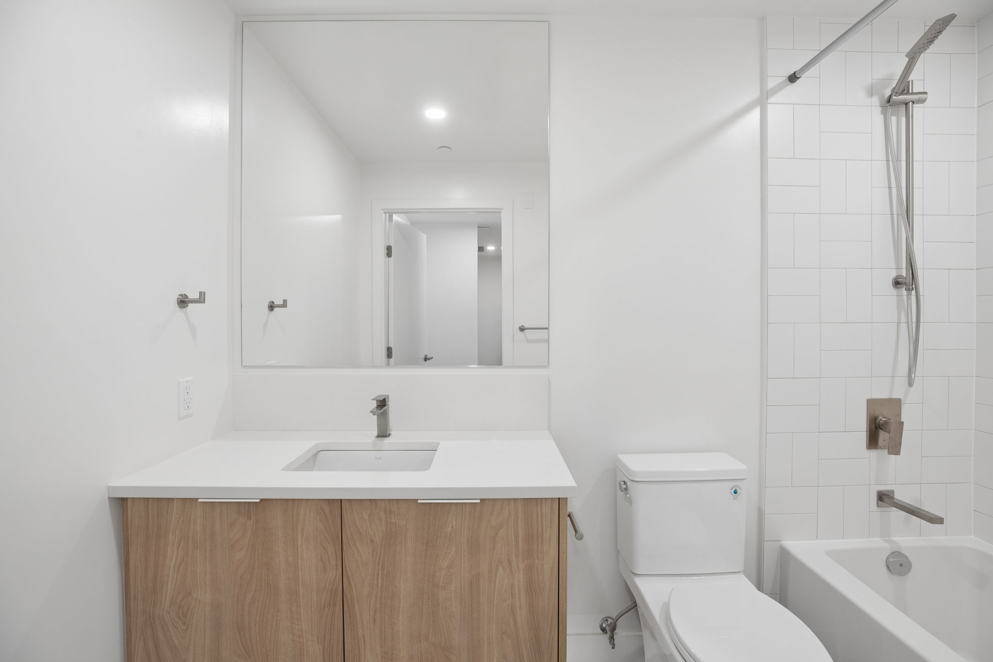 Home 402 photo 29