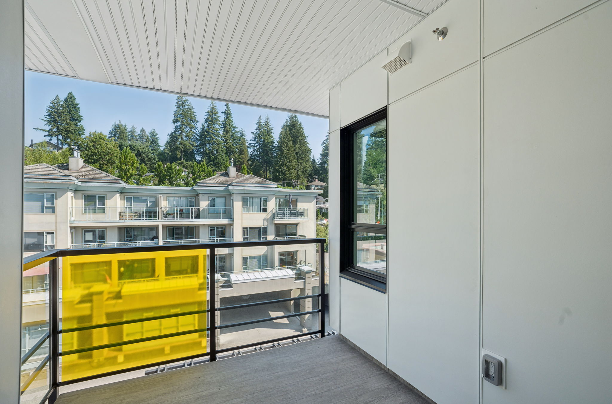 Home 402 photo 35