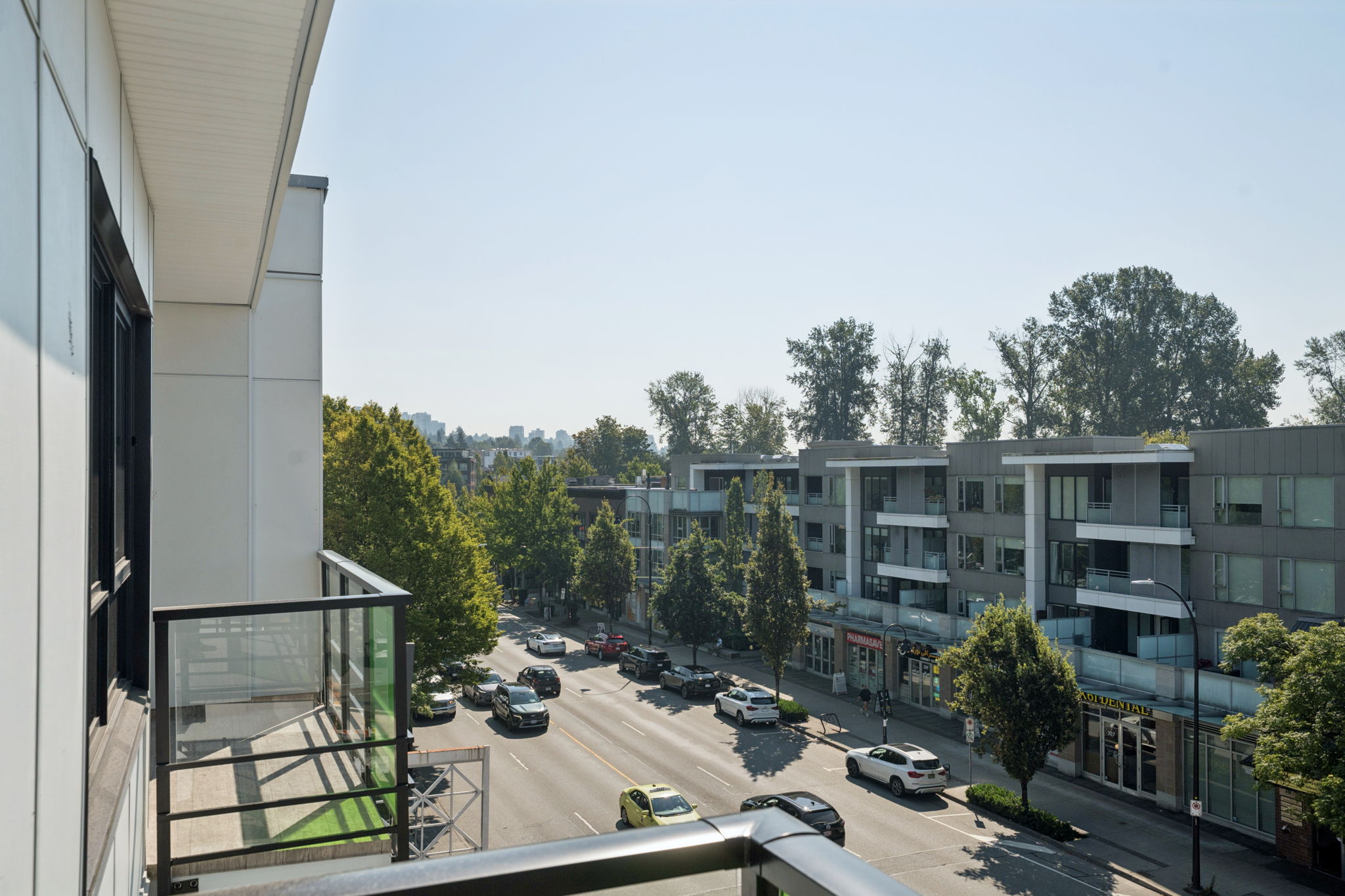 Home 405 photo 32