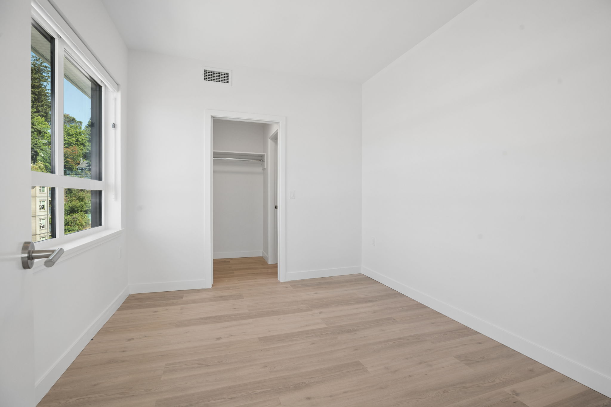 Home 409 photo 23