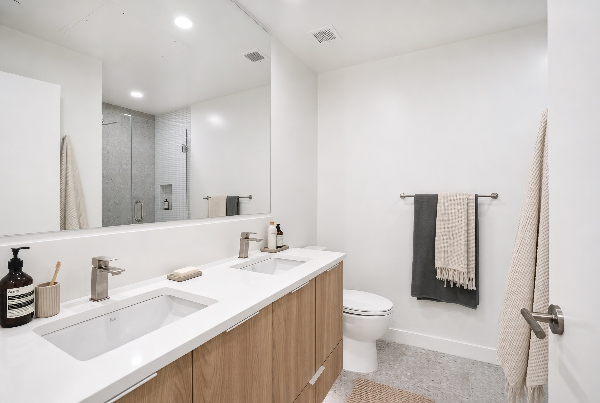 Home 409 photo 4